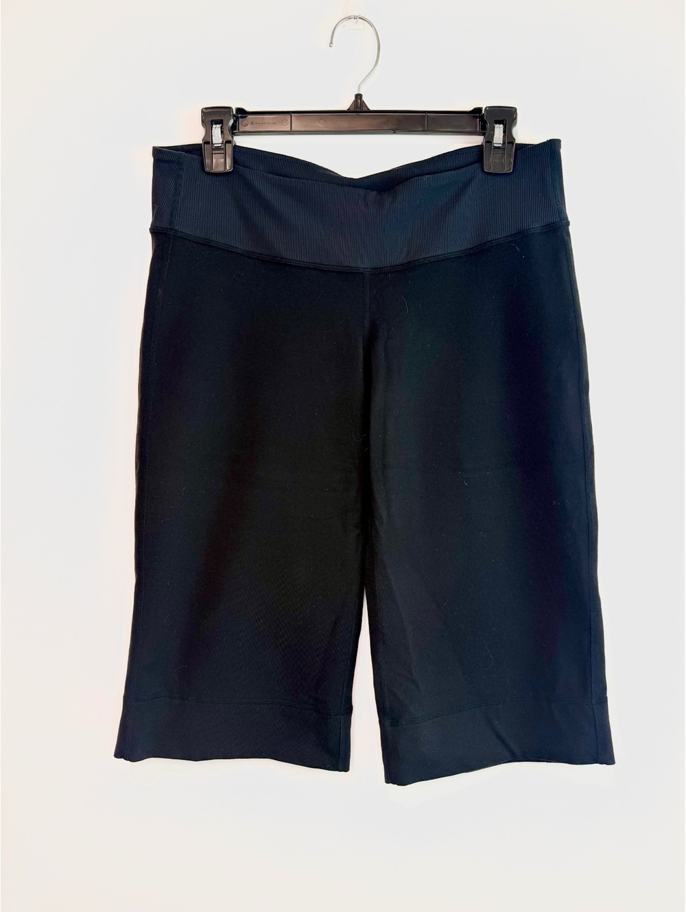 Lululemon Women’s Clam Digger Wide Leg Crop Shorts Gym Workout Yoga Black Size 8